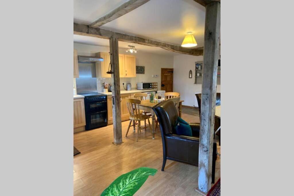 קרייבן ארמס Upper Heath Farm - Stable Cottage Ludlow מראה חיצוני תמונה